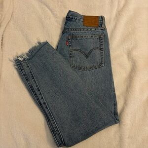 Levi’s mid ride jean